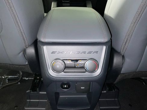 New 2026 Ford Explorer Active w/ Active Comfort Package RWD image 18