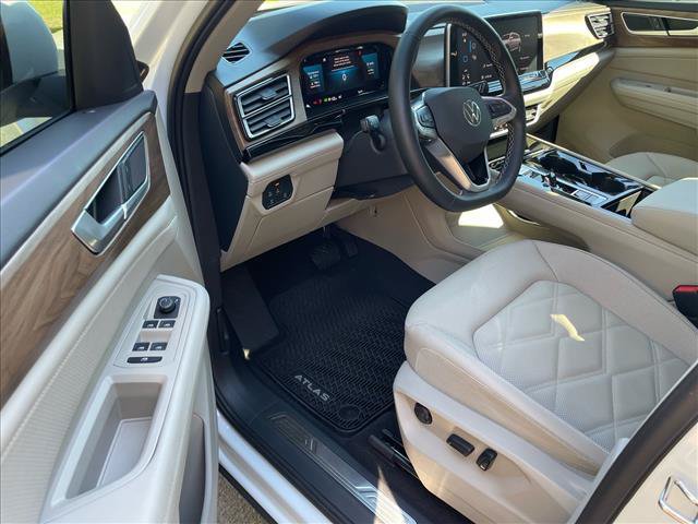 Used 2026 Volkswagen Atlas SE FWD image 7