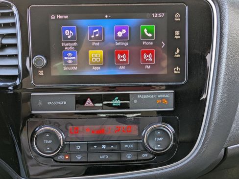 Used 2019 Mitsubishi Outlander SEL image 21