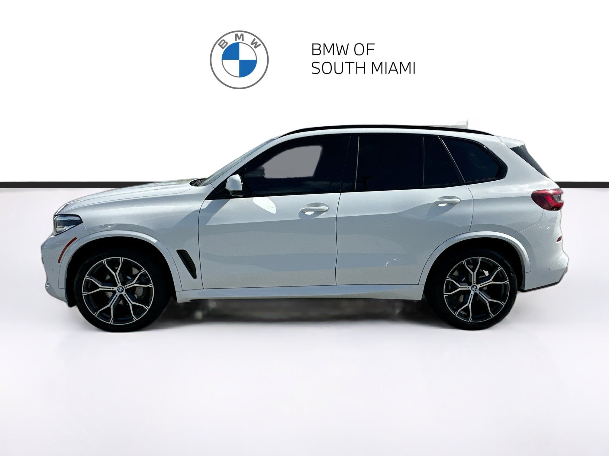 Certified 2023 BMW X5 xDrive40i w/ M Sport Package AWD/4WD image 4