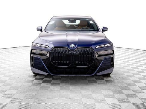 New 2026 BMW 740i xDrive w/ Premium Package image 10