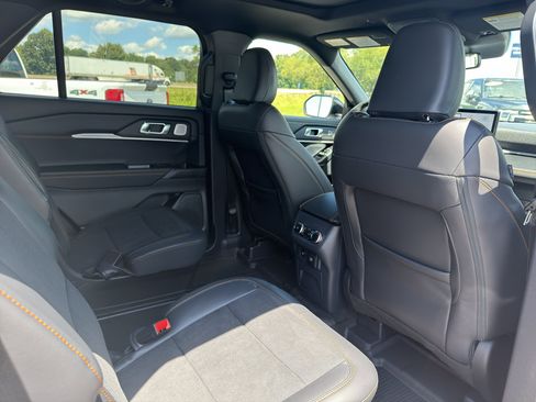 New 2026 Ford Explorer Tremor w/ Tremor Ultimate Package AWD/4WD image 23