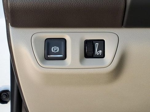 Used 2019 GMC Acadia Denali w/ Technology Package FWD image 21