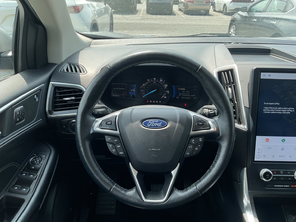 Used 2022 Ford Edge Titanium AWD/4WD image 12