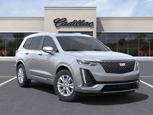 New 2025 Cadillac XT6 Luxury image 7
