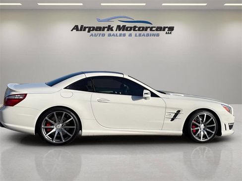 Used 2015 Mercedes-Benz SL 63 AMG image 11