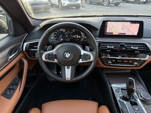 Used 2019 BMW 530i xDrive image 28
