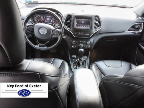Used 2020 Jeep Cherokee Latitude Plus AWD/4WD image 20