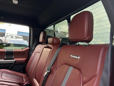 Used 2018 Ford F150 Platinum w/ Equipment Group 701A Luxury AWD/4WD image 18