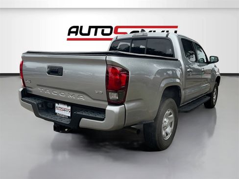 Used 2022 Toyota Tacoma SR image 7