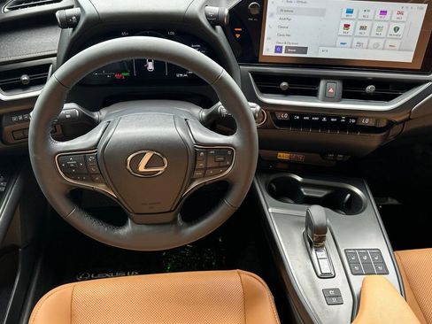 New 2026 Lexus UX 300h AWD image 25