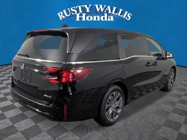 New 2027 Honda Odyssey Touring image 3