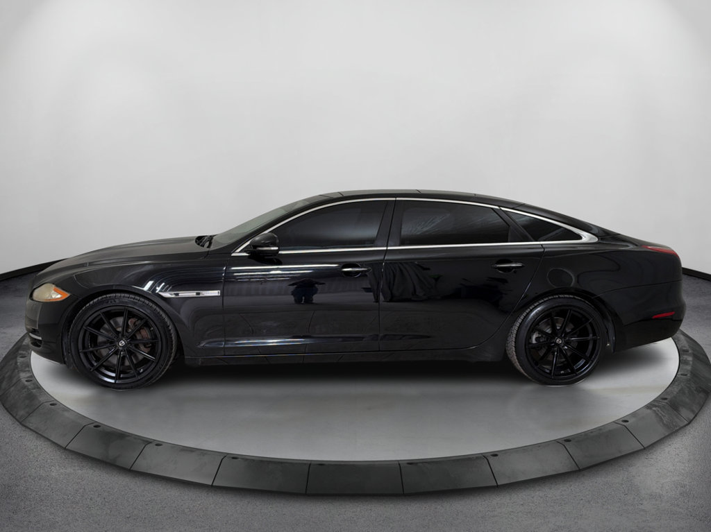 Used 2012 Jaguar XJ L RWD image 9