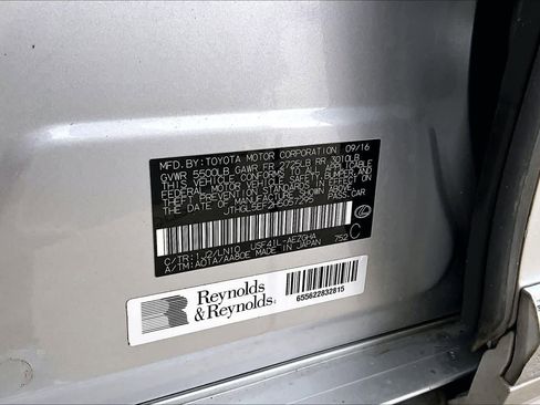 Used 2017 Lexus LS 460 L RWD image 34