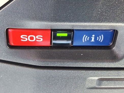 Used 2023 Subaru Outback Premium image 24