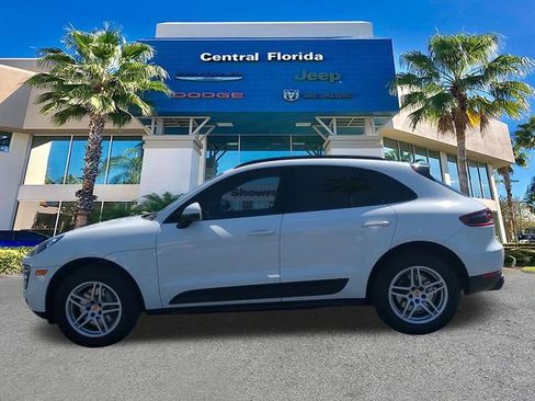 Used 2018 Porsche Macan Base image 8