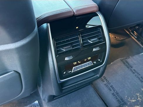 Used 2021 BMW X5 xDrive40i w/ M Sport Package image 20