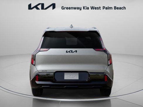 New 2026 Kia EV9 Land w/ Nightfall Edition Package image 6
