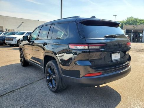 Used 2023 Jeep Grand Cherokee L Laredo image 44