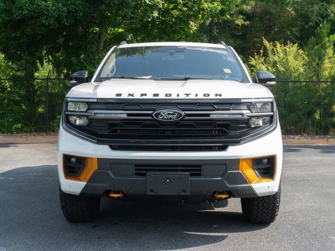 Used 2025 Ford Expedition Tremor AWD/4WD image 5