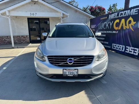 Used 2016 Volvo XC60 T5 Premier w/ Proximity Package FWD image 8