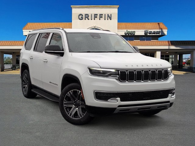 Used 2024 Jeep Wagoneer Series II w/ Flexible Seating Group AWD/4WD image 1