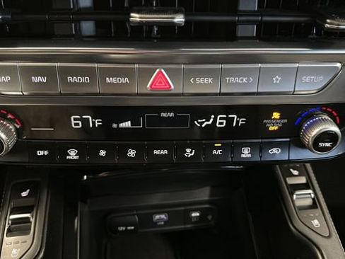 Used 2024 Kia Telluride SX X-Line AWD/4WD image 18