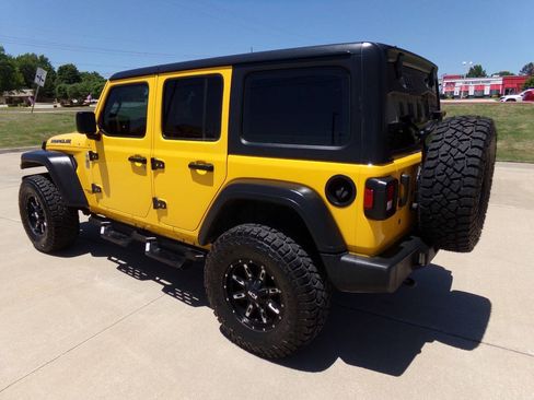Used 2021 Jeep Wrangler Unlimited Sport AWD/4WD image 28
