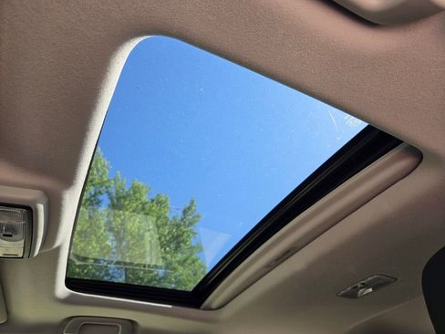 Used 2023 Toyota 4Runner SR5 Premium w/ Moonroof Package RWD image 12