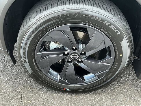 Certified 2026 Nissan Rogue SV w/ Cold Weather Package FWD image 9