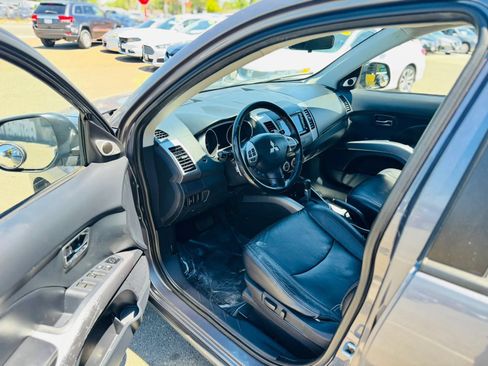 Used 2008 Mitsubishi Outlander XLS AWD/4WD image 9