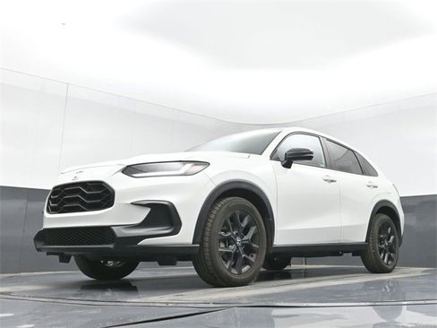 Used 2023 Honda HR-V Sport image 42