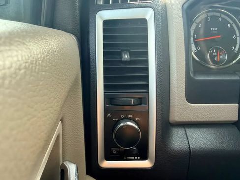 Used 2011 RAM 1500 Classic SLT RWD image 15