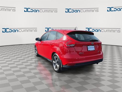 Used 2016 Ford Focus SE image 7