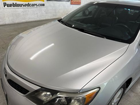 Used 2012 Toyota Camry SE w/ Leather Pkg FWD image 97