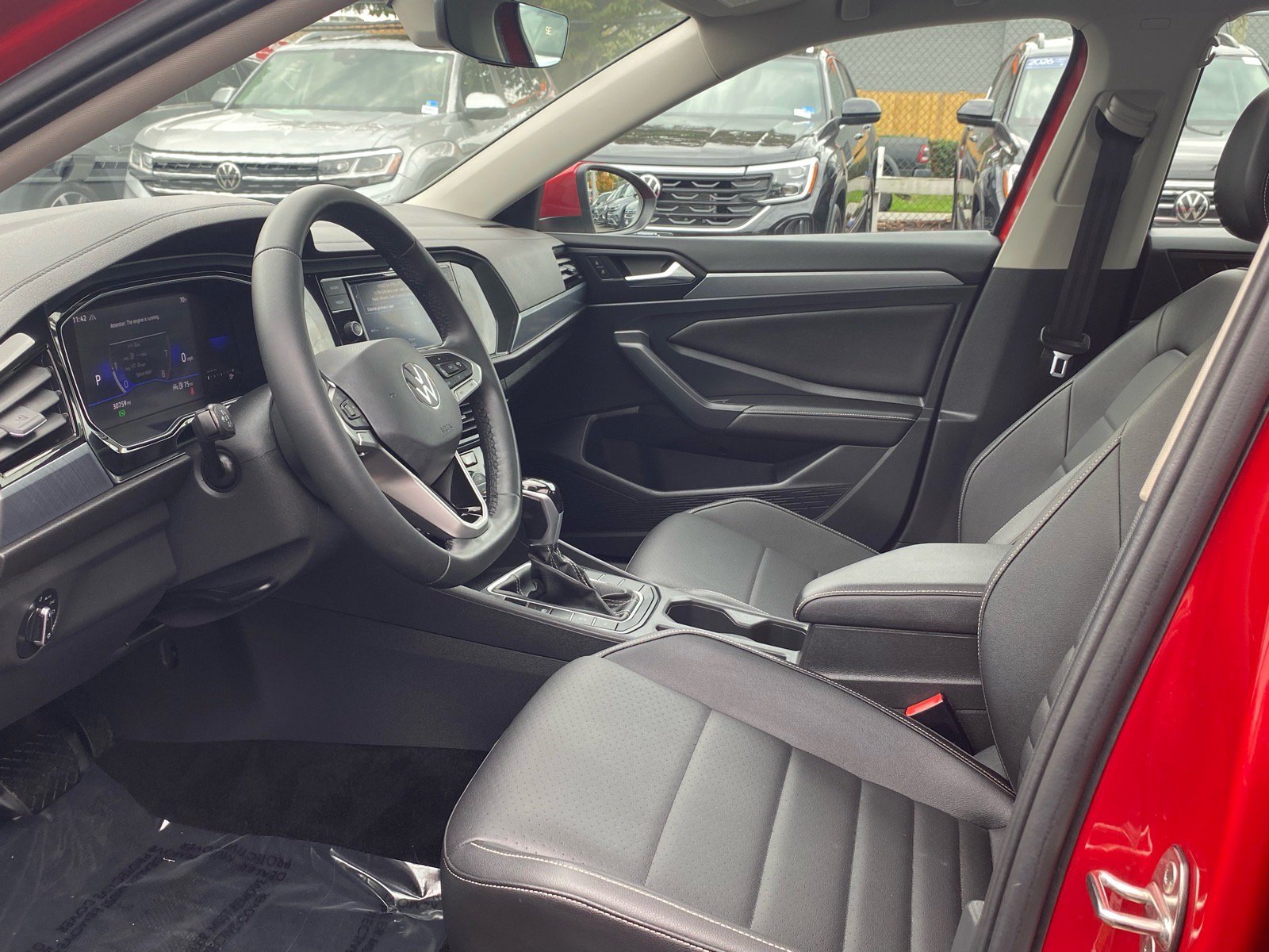 Certified 2022 Volkswagen Jetta SE w/ Panoramic Sunroof Package FWD image 13