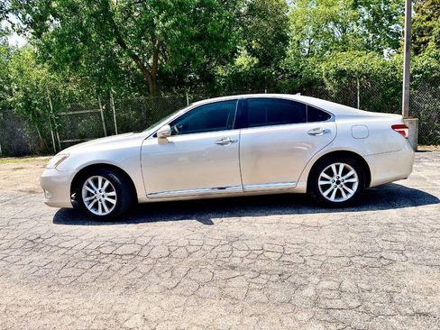 Used 2010 Lexus ES 350 FWD image 2