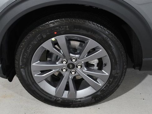 New 2026 Ford Explorer Active w/ Active Comfort Package image 25
