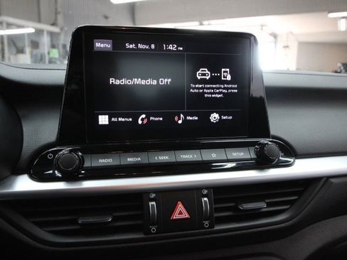 Used 2023 Kia Forte LXS w/ LXS Technology Package image 16