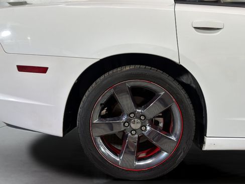 Used 2014 Dodge Charger SXT Plus RWD image 35
