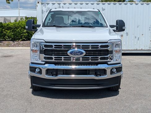 New 2026 Ford F350 XL w/ XL Chrome Package image 9