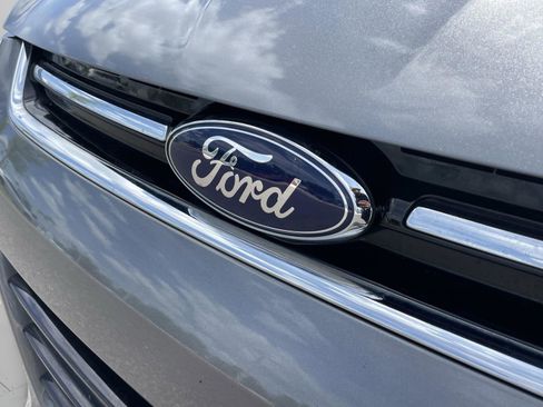 Used 2014 Ford Escape Titanium FWD image 28