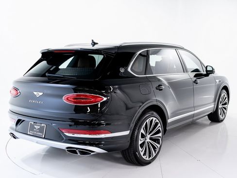 New 2025 Bentley Bentayga Extended Wheelbase image 5