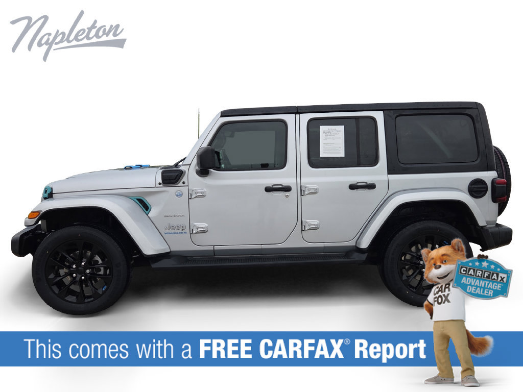 Used 2023 Jeep Wrangler Unlimited Sahara w/ Cold Weather Group AWD/4WD image 2