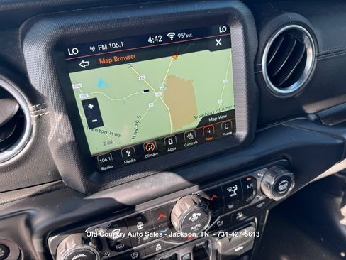 Used 2019 Jeep Wrangler Unlimited Sahara w/ Quick Order Package 24M Moab AWD/4WD image 23