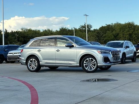 Used 2025 Audi Q7 3.0T Premium Plus AWD/4WD image 7