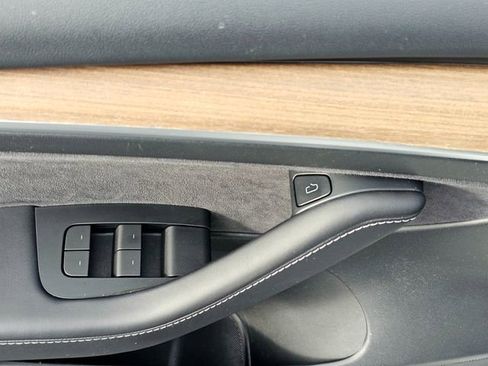 Used 2022 Tesla Model 3 Long Range image 21