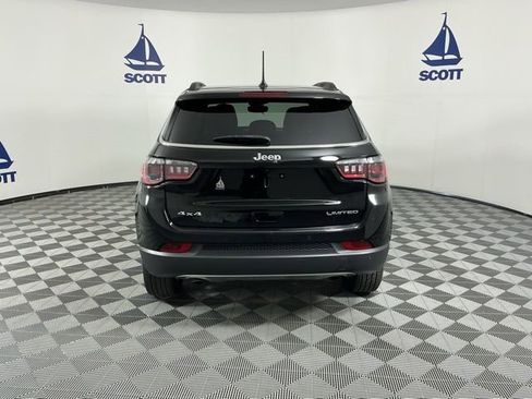 Used 2023 Jeep Compass Limited w/ Sun and Sound Group AWD/4WD image 5
