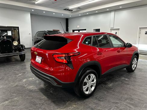 Used 2026 Chevrolet Trax LS image 5