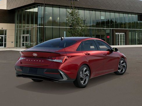 New 2026 Hyundai Elantra SEL Sport image 5